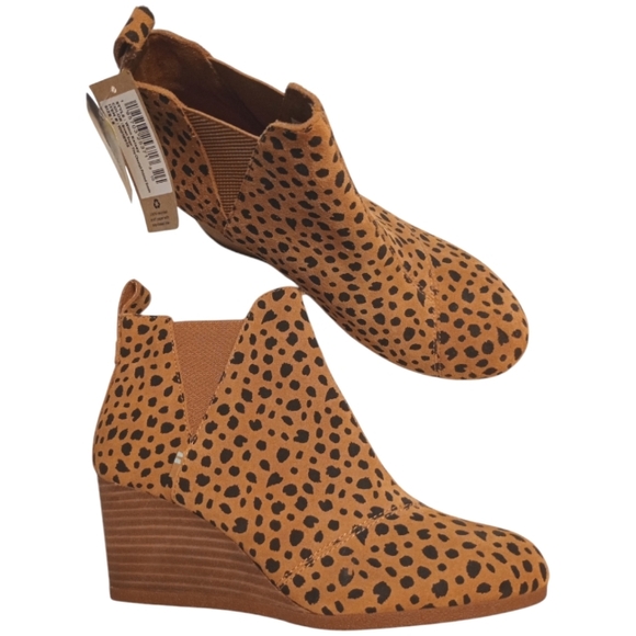 Toms Women's Kelsey Suede Cheetah Wedge Booties - Picture 2 of 7